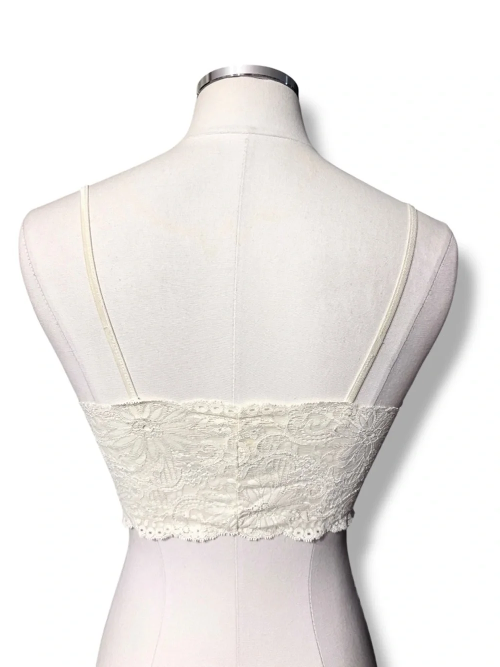 VICTORIA’S SECRET Gold Label 90s Cream Lace Bralette VINTAGE